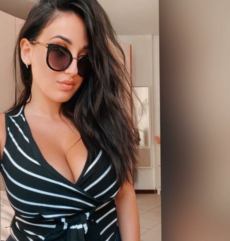 Foto di nudo di fuga di OnlyFans di Ilaria Milite
