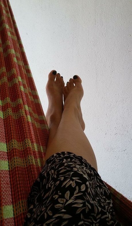 Foto di nudo di fuga di OnlyFans di Feia De Doer