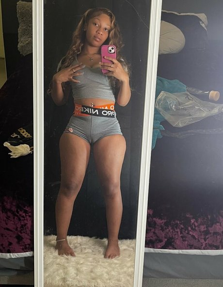 Foto di nudo di fuga di OnlyFans di Nicoleniyah