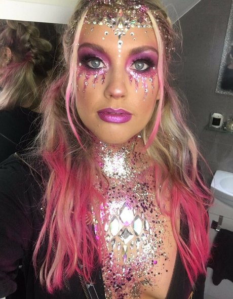 Foto di nudo di fuga di OnlyFans di Ella Henderson