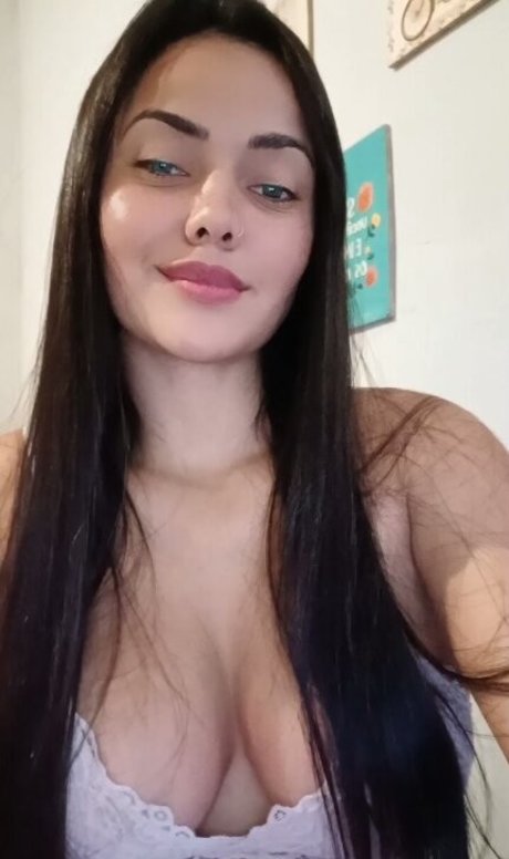 Foto di nudo di fuga di OnlyFans di Abigaiil Bigo Live
