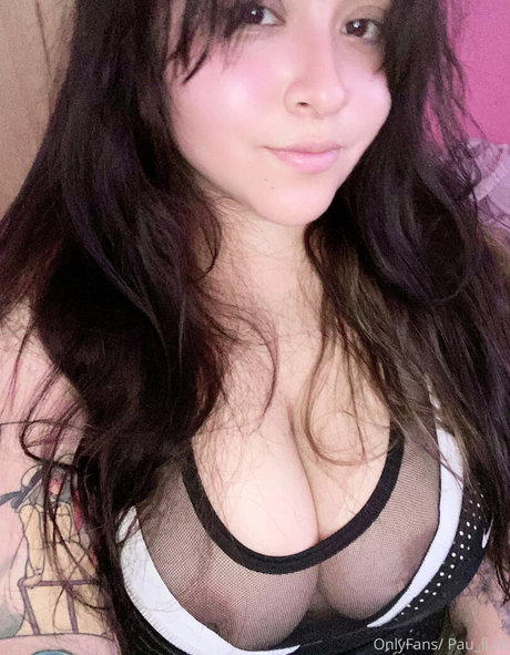 Foto di nudo di fuga di OnlyFans di Pandu Pau