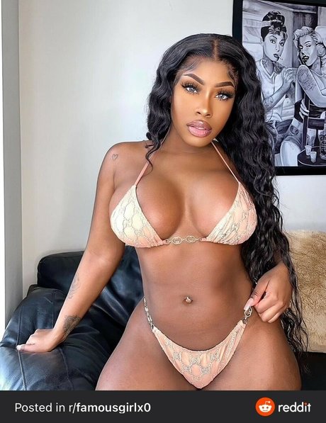 Foto di nudo di fuga di OnlyFans di Alana Walters