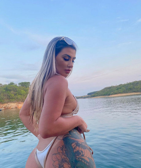 Foto di nudo di fuga di OnlyFans di Isadora Prieto