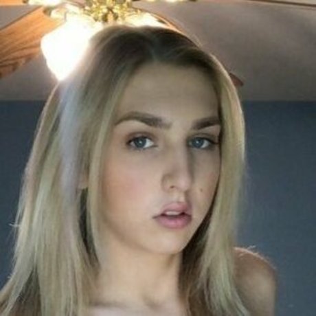 Foto di nudo di fuga di OnlyFans di Kelly Cadigan