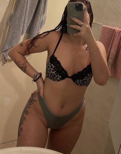 Foto di nudo di fuga di OnlyFans di Hila Almog