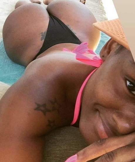 Foto di nudo di fuga di OnlyFans di Ysa Santos