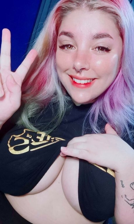 Foto di nudo di fuga di OnlyFans di Firefliesowo