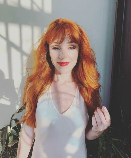 Ruth Connell