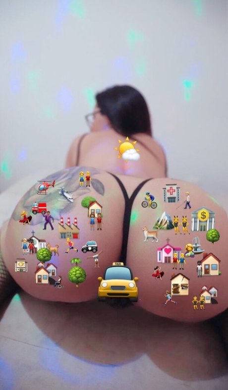 Foto di nudo di fuga di OnlyFans di Kau Martini