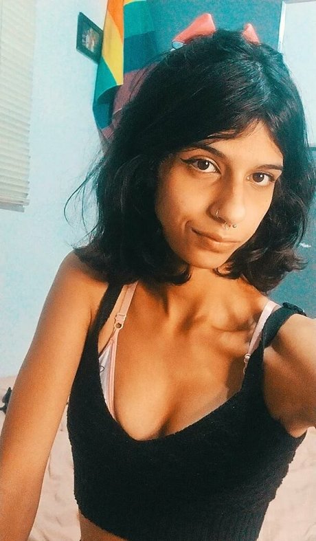 Foto di nudo di fuga di OnlyFans di Emiloli