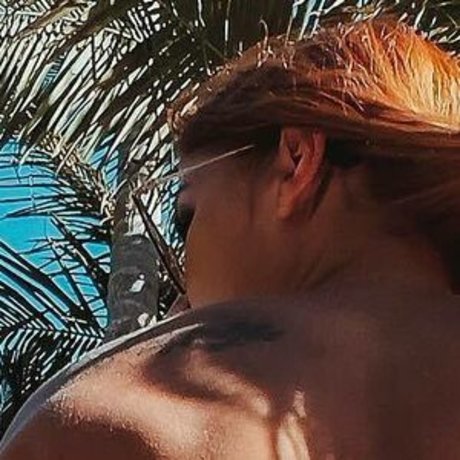 Foto di nudo di fuga di OnlyFans di Herzblutmadl
