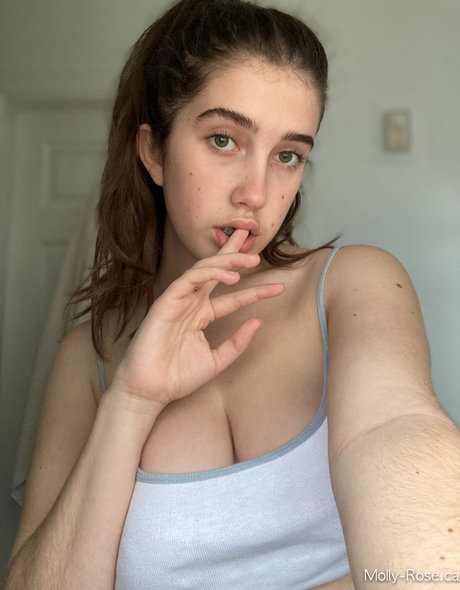 Foto di nudo di fuga di OnlyFans di Molly Barkasy