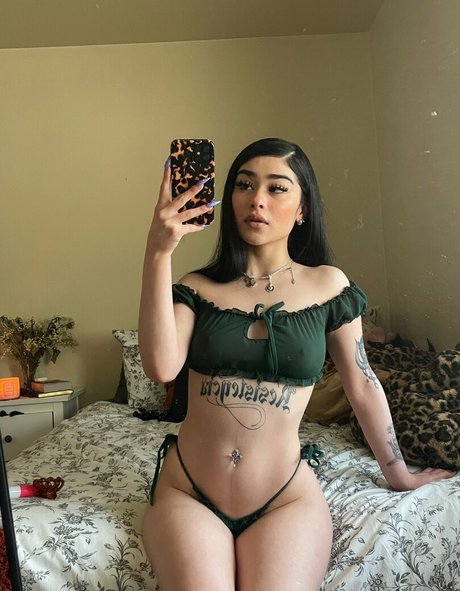 Foto di nudo di fuga di OnlyFans di Tenderlust