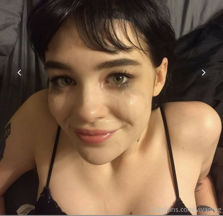 Foto di nudo di fuga di OnlyFans di Vivadrag