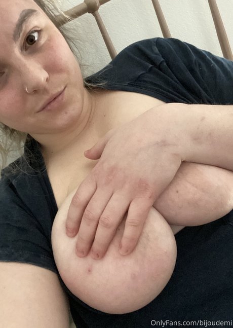 Bijou Demi