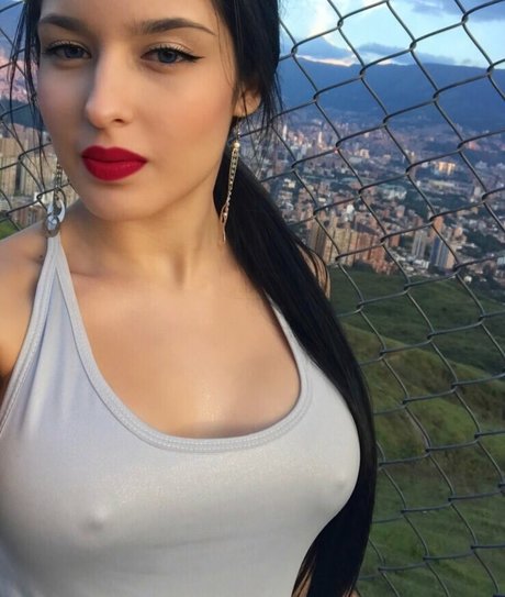 Foto di nudo di fuga di OnlyFans di Carolina Tobon