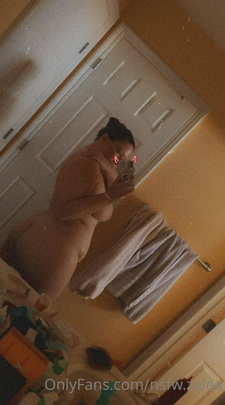 Foto di nudo di fuga di OnlyFans di Nsfwzalea