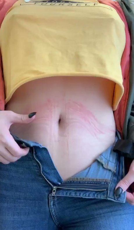 Foto di nudo di fuga di OnlyFans di Kittyhouseknife