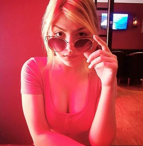Foto di nudo di fuga di OnlyFans di Maju Cescato