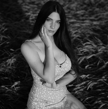 Foto di nudo di fuga di OnlyFans di Lea Chloe