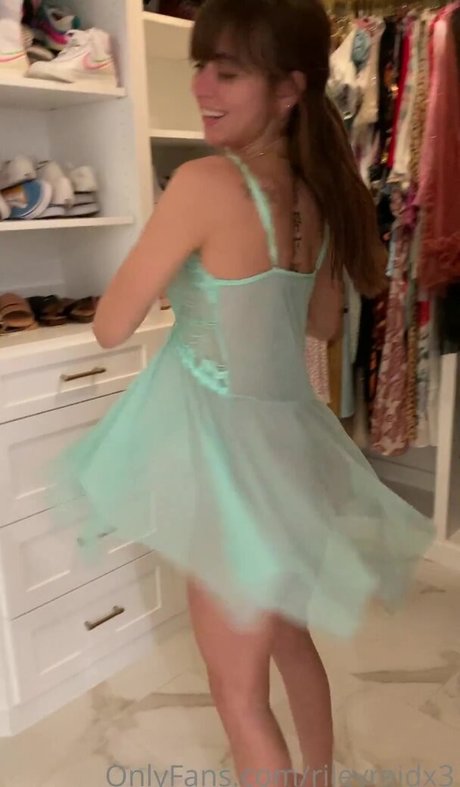 Foto di nudo di fuga di OnlyFans di Amberlie421