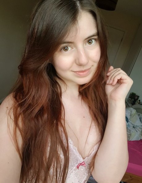 Foto di nudo di fuga di OnlyFans di Launston