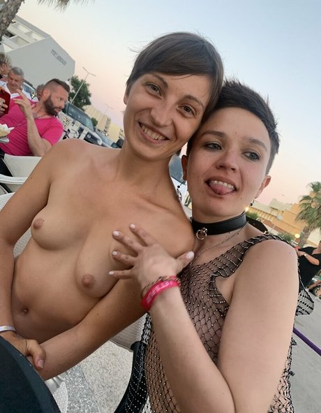 Foto di nudo di fuga di OnlyFans di Liberte Cherie