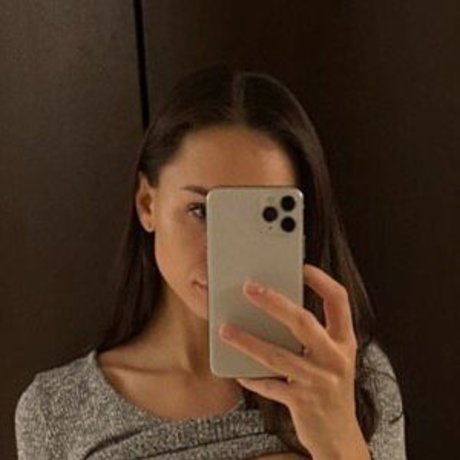 Foto di nudo di fuga di OnlyFans di Jenny M