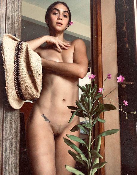 Foto di nudo di fuga di OnlyFans di Maria Helena Ruiz