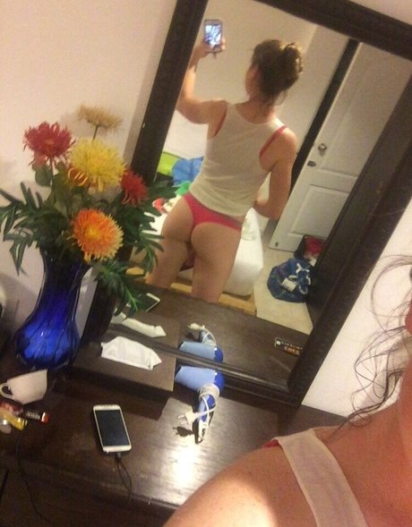 Lauren Kitchen