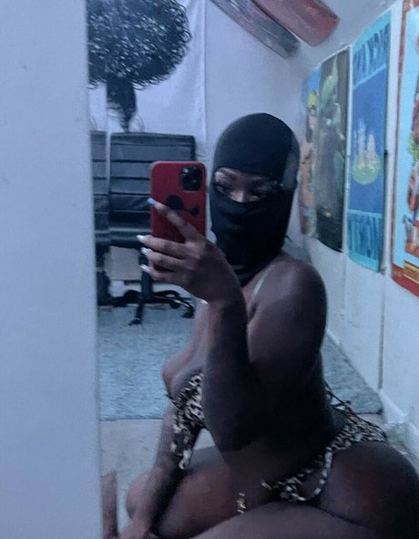 Foto di nudo di fuga di OnlyFans di Liwitdabody