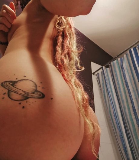 Foto di nudo di fuga di OnlyFans di Bambiicandy