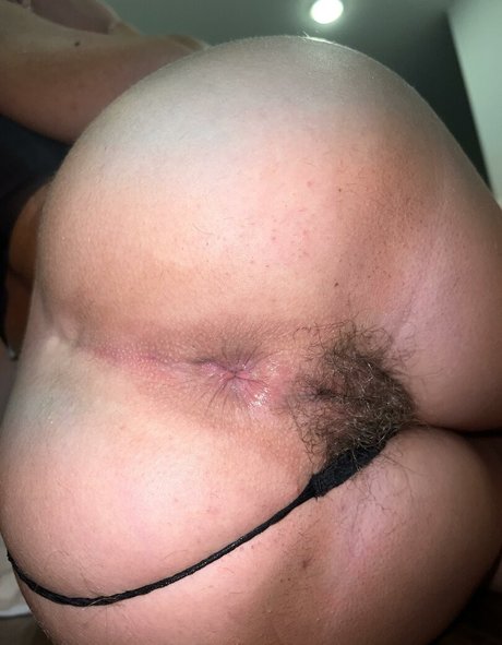 Foto di nudo di fuga di OnlyFans di Irinademre