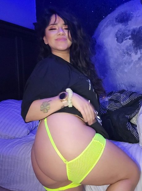 Foto di nudo di fuga di OnlyFans di Goddesspetals