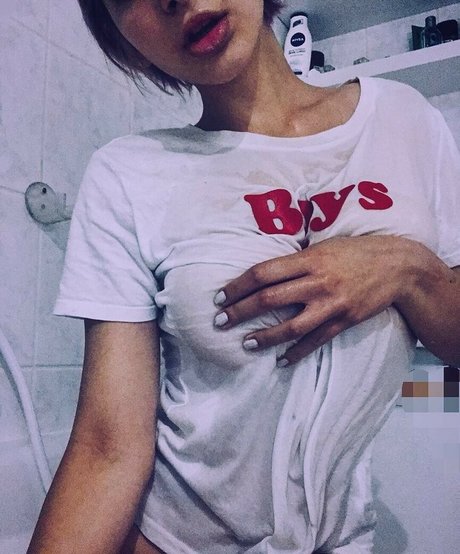 Foto di nudo di fuga di OnlyFans di Julez Notyourwaifu6