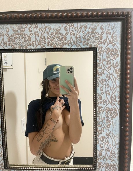 Foto di nudo di fuga di OnlyFans di Kendall Serene