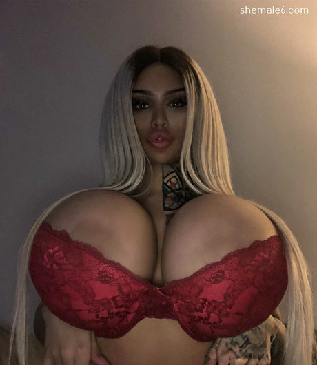 Foto di nudo di fuga di OnlyFans di Lady Pleasure