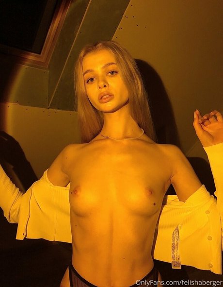 Foto di nudo di fuga di OnlyFans di Yourfelisha