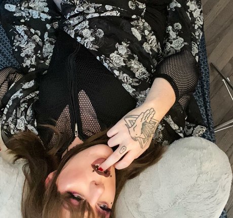 Foto di nudo di fuga di OnlyFans di Outthererowan