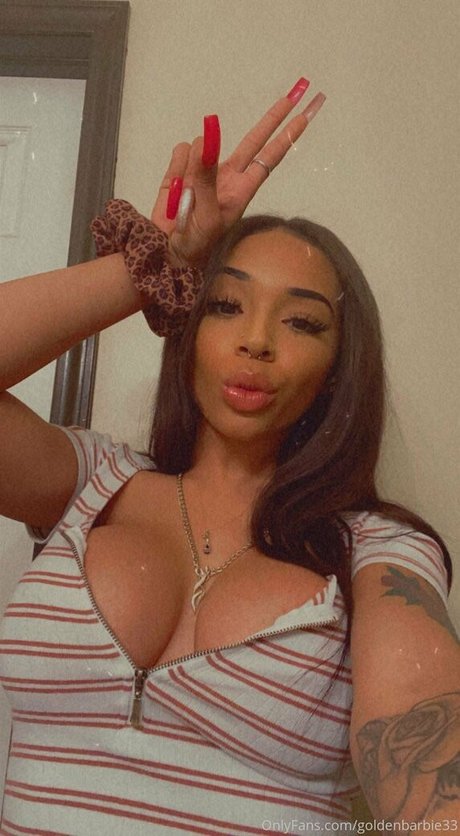 Foto di nudo di fuga di OnlyFans di Raven Simone