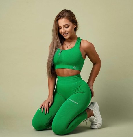 Anya Hryshchenko