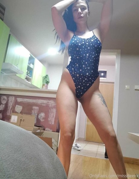 Foto di nudo di fuga di OnlyFans di Younghotwife25