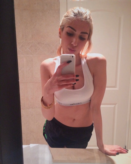 Foto di nudo di fuga di OnlyFans di Jasdeep Johal