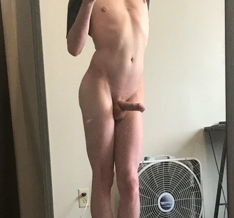 Foto di nudo di fuga di OnlyFans di Mysteriousbiguy
