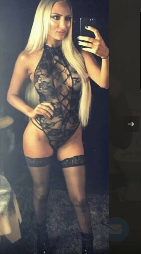Foto di nudo di fuga di OnlyFans di Blondedoll