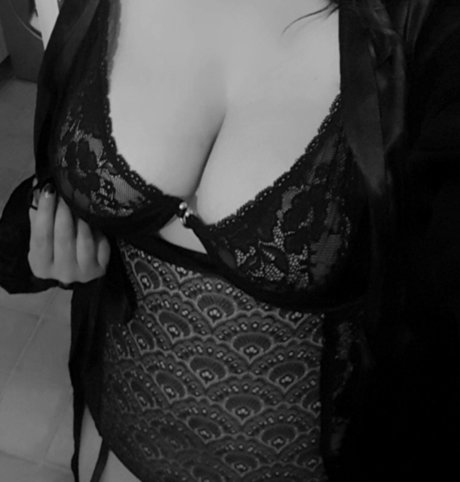 Foto di nudo di fuga di OnlyFans di Tiffany Belle
