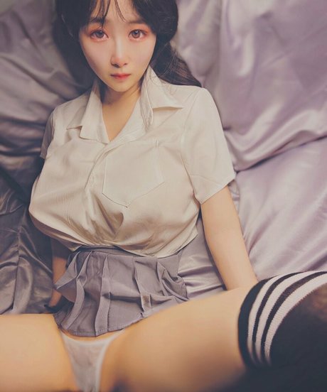 Foto di nudo di fuga di OnlyFans di Katty Tuntun