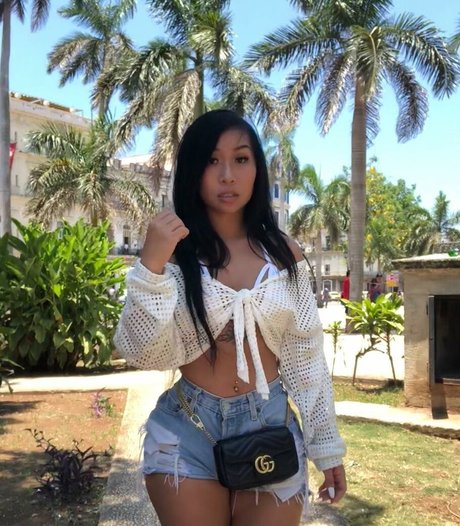 Foto di nudo di fuga di OnlyFans di Nhi Tran
