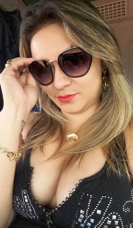 Foto di nudo di fuga di OnlyFans di Garimpo